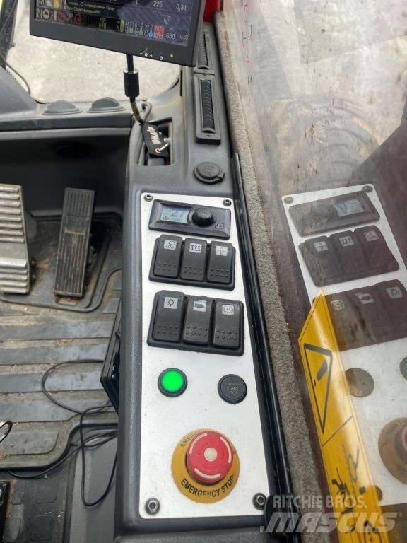 Komatsu 931 XC Harvestory