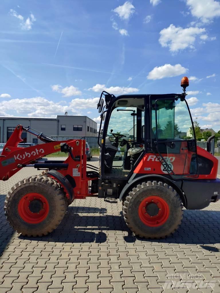 Kubota R 090 Kolesové nakladače