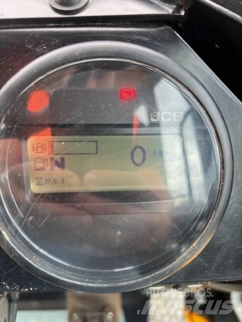 JCB 6 T 2 ST 5 Stavebné sklápače