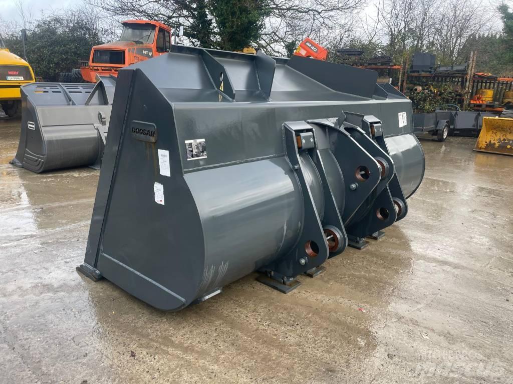 Doosan DL550 Lopaty