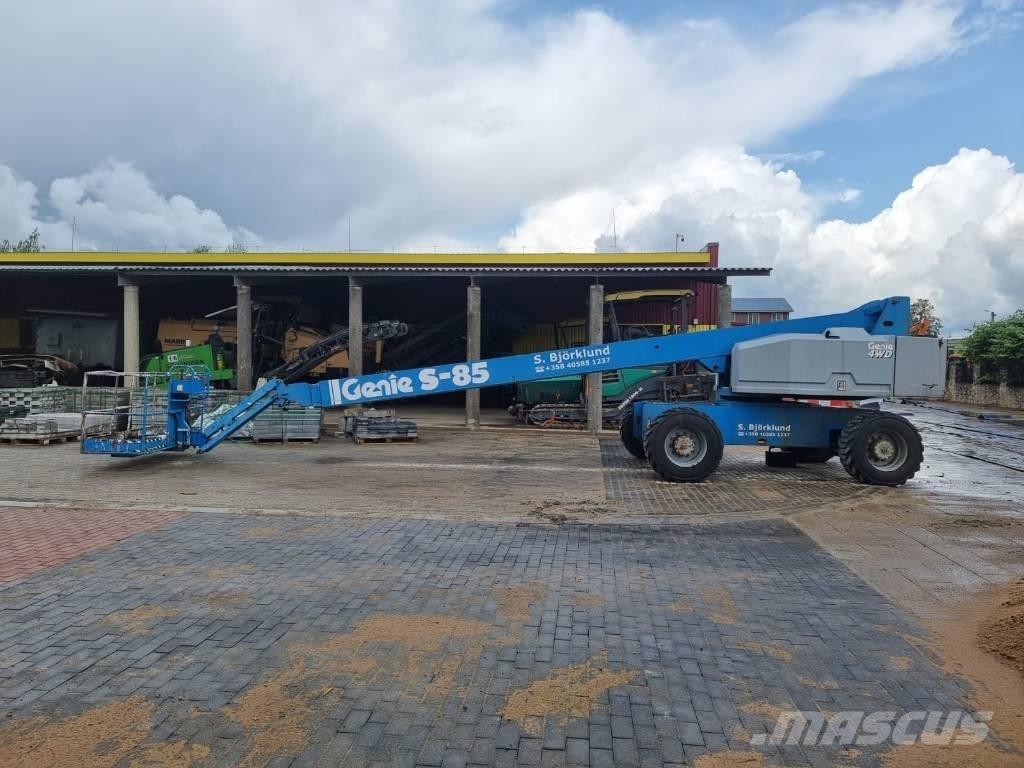 Genie S 85 4X4 Teleskopické plošiny
