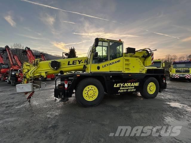 Terex AC 30 City Univerzálne terénne žeriavy