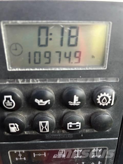 Terex AC 30 City Univerzálne terénne žeriavy