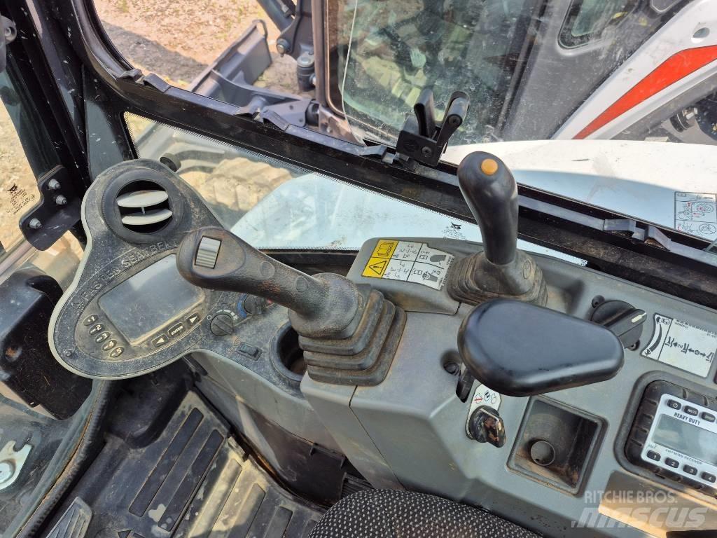 Bobcat E 32i Pásové rýpadlá