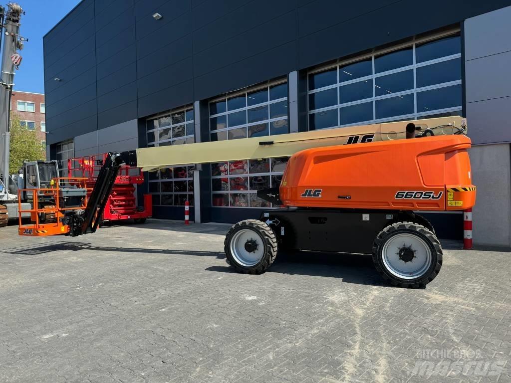 JLG 660SJ Teleskopické plošiny