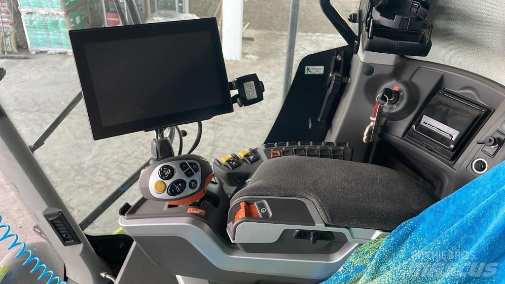 CLAAS LEXION 7700 TT Kombinované zberacie stroje