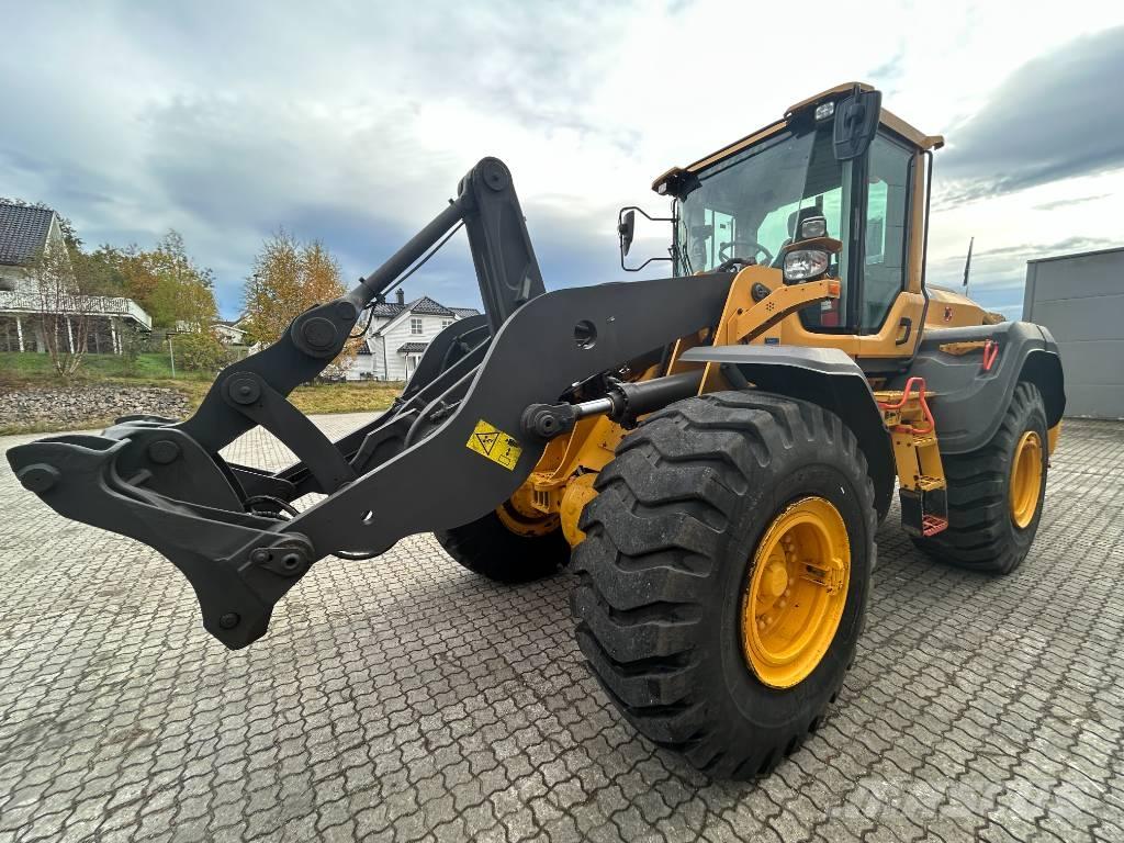 Volvo L110H Kolesové nakladače