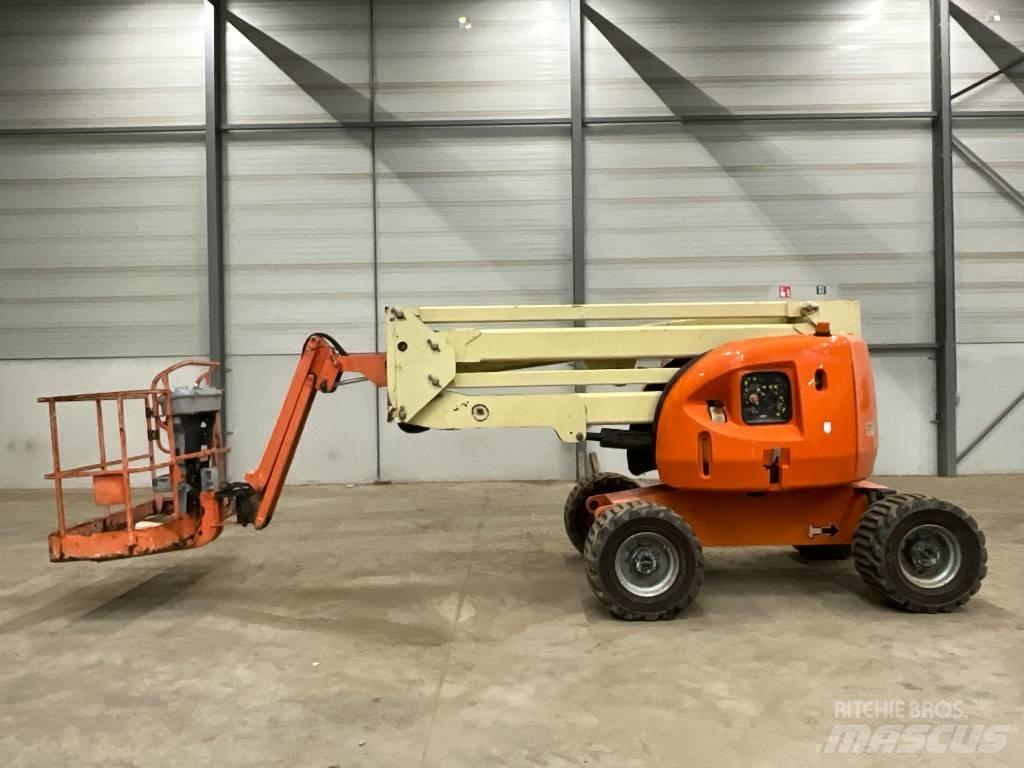 JLG 450 AJ Kĺbové plošiny