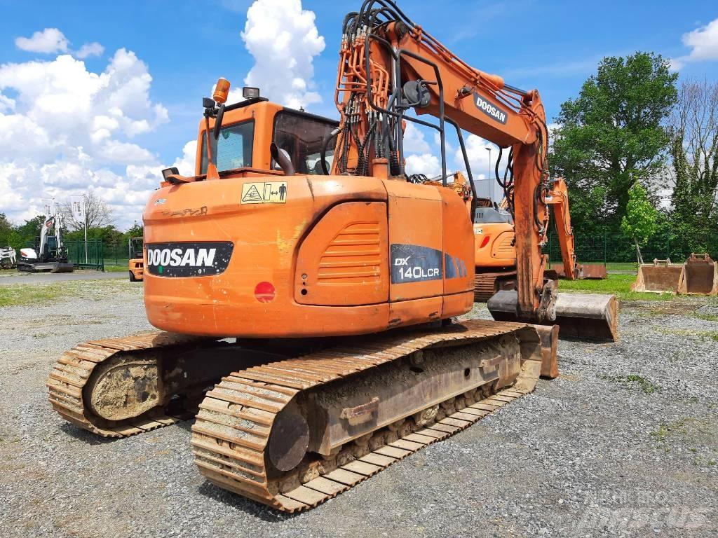Doosan DX 140 LCR-3 Pásové rýpadlá