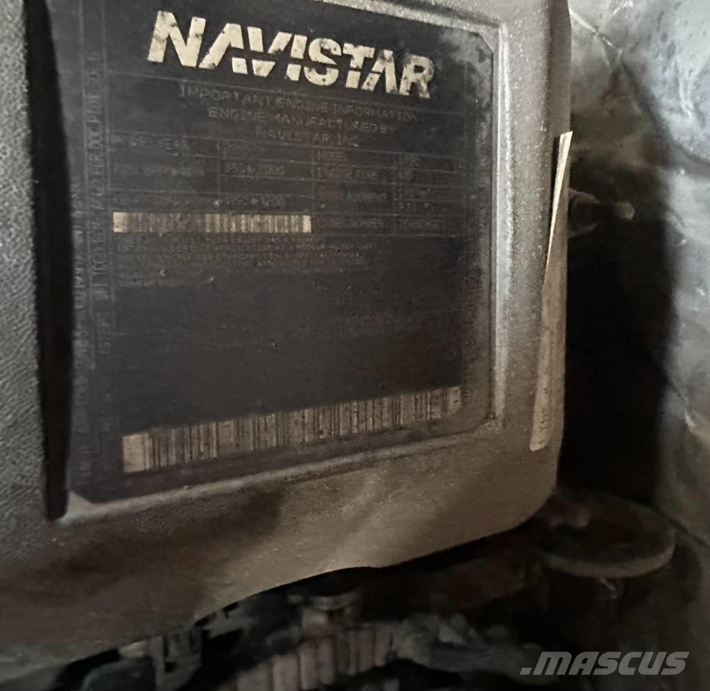 International 7400 Kombinované/Čerpacie cisterny