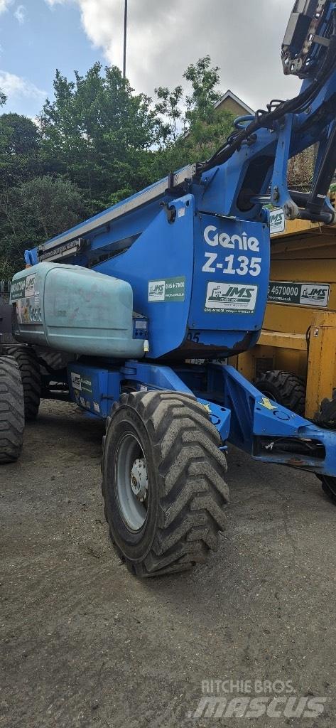 Genie Z 135/70 Kĺbové plošiny