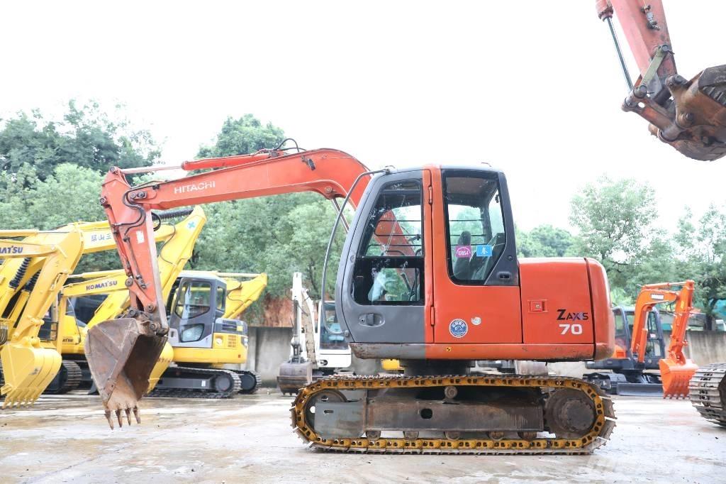 Hitachi ZX 70 Pásové rýpadlá