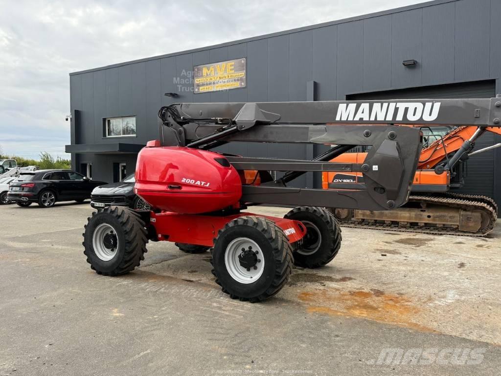 Manitou ATJ 200 Teleskopické plošiny