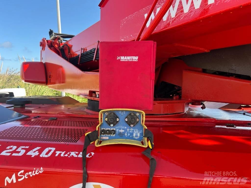 Manitou MRT 2540 Teleskopické manipulátory