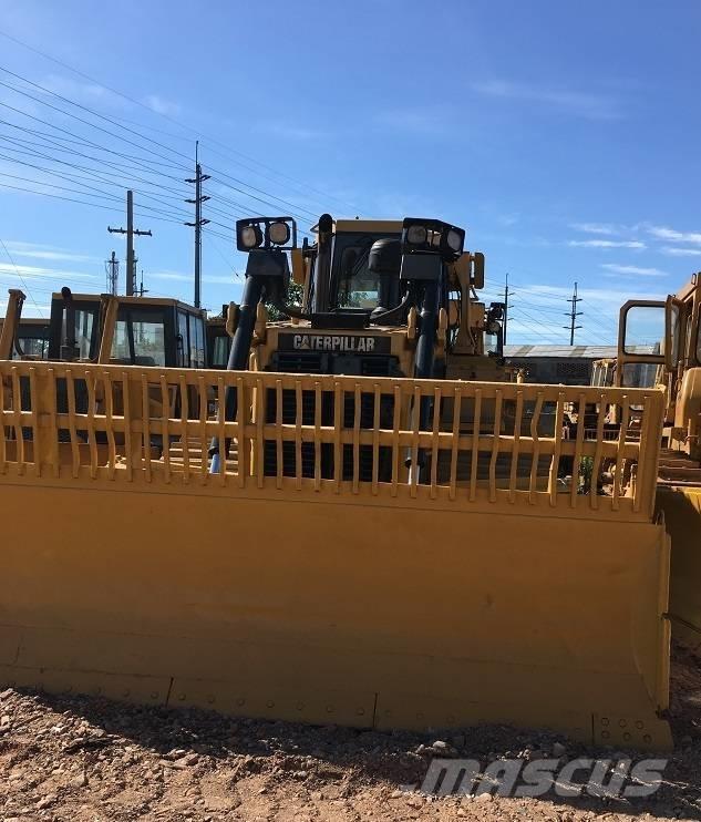 CAT D6R Pásové dozéry