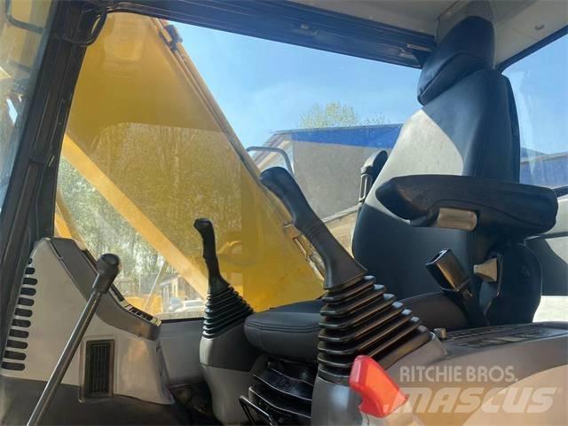 Komatsu PC160-7 Pásové rýpadlá