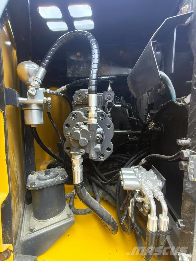 Sumitomo SH120 Pásové rýpadlá
