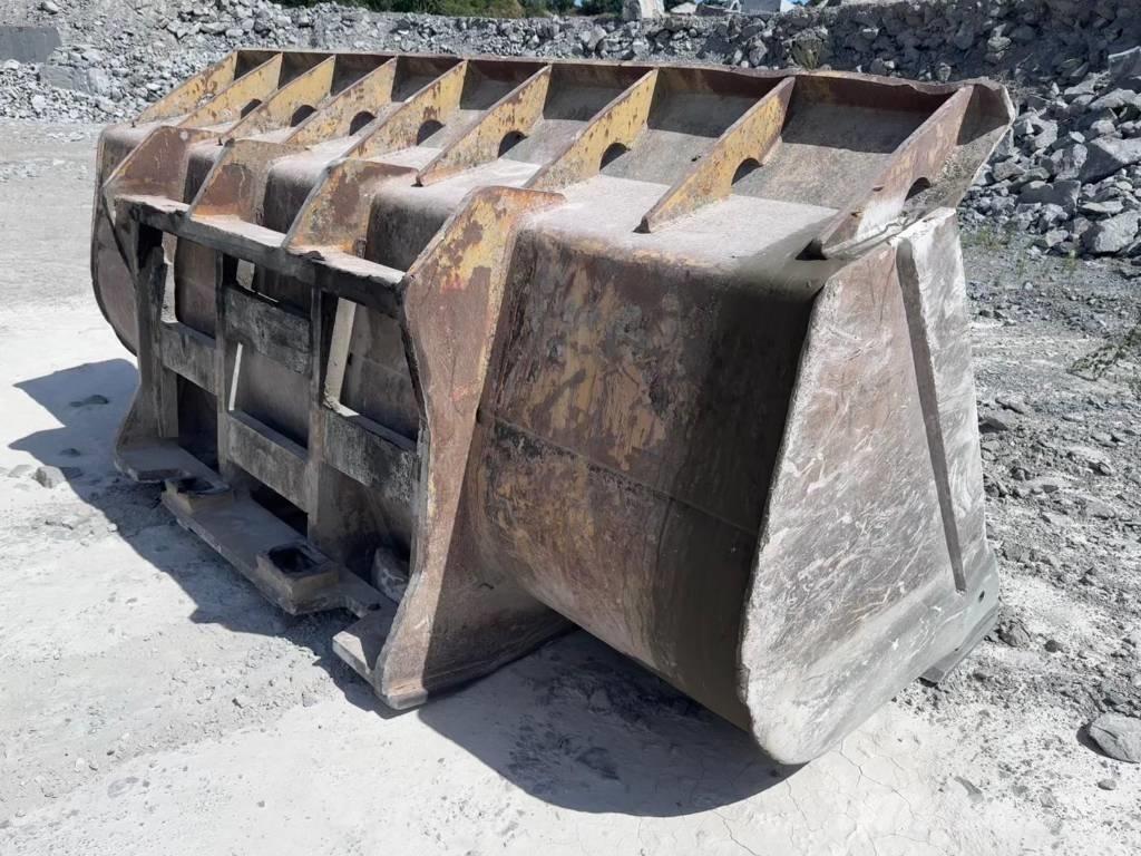 CAT 980 F Kolesové nakladače