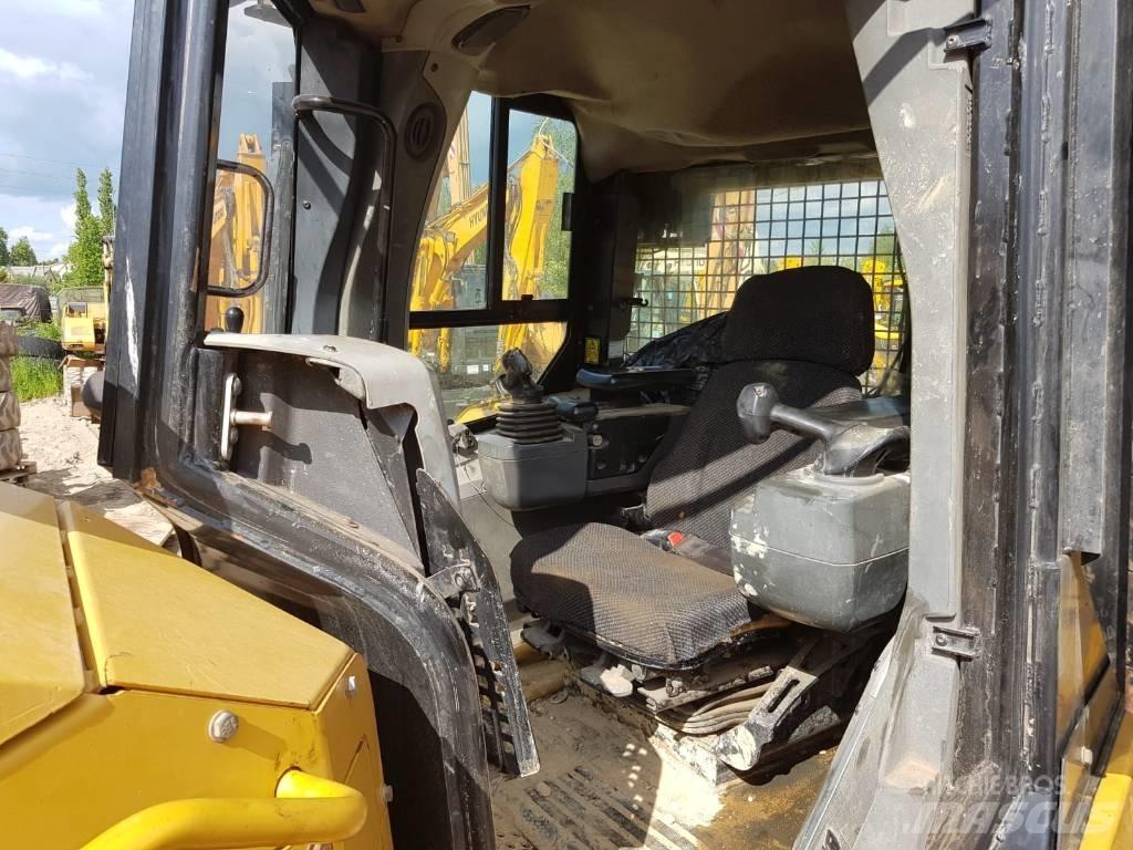 CAT D 7 E LGP Pásové dozéry