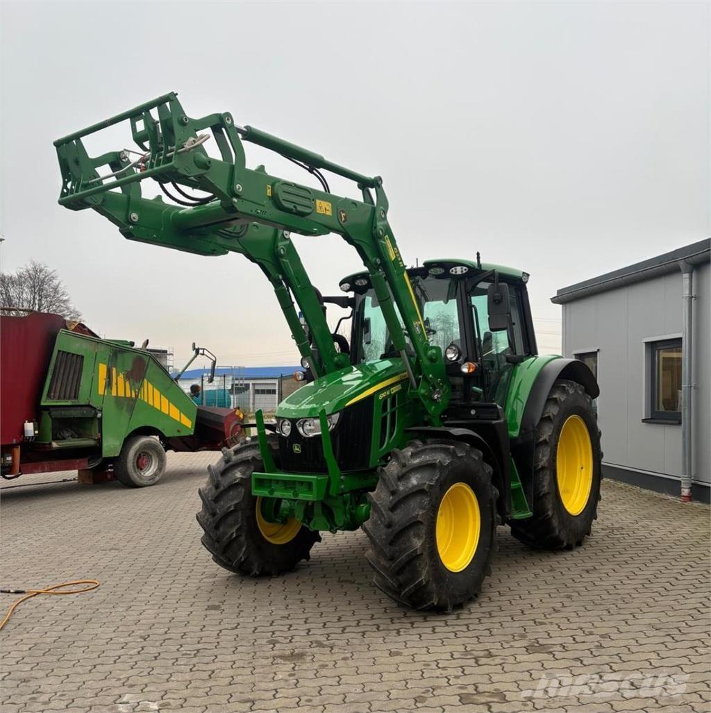 John Deere 6110M Traktory