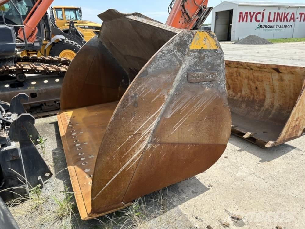 Volvo L150H Kolesové nakladače