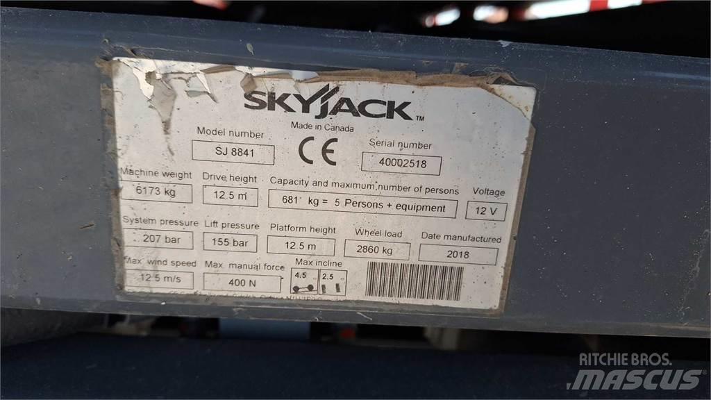 SkyJack 8841RT Nožnicové zdvíhacie plošiny