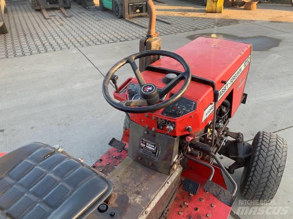 Massey Ferguson 1010 Traktory