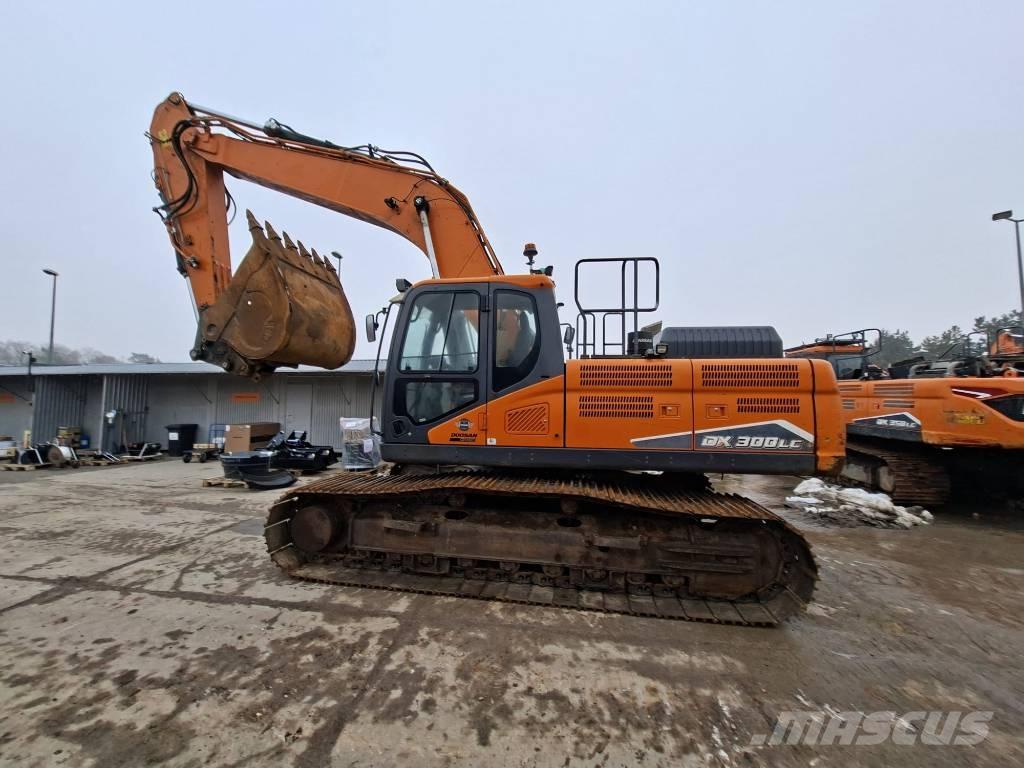 Doosan DX 300 LC-7 Pásové rýpadlá