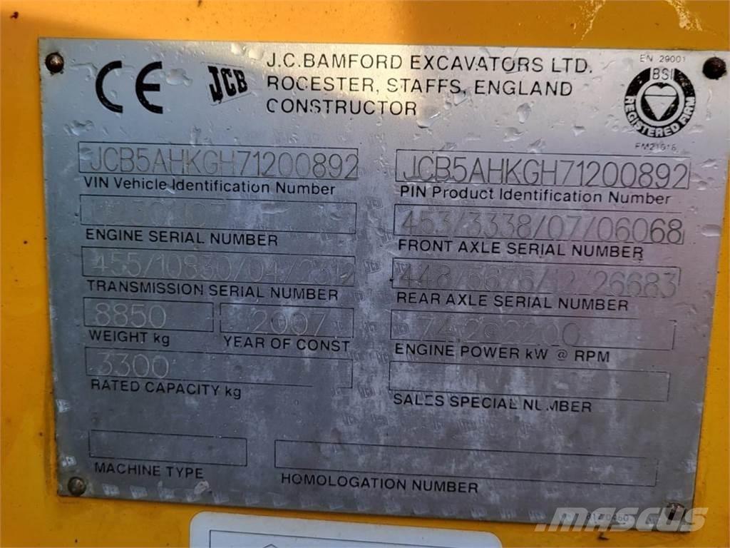 JCB 533-105 Teleskopické plošiny