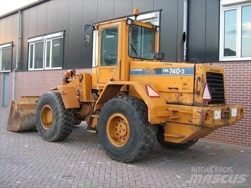 Hyundai HL740-3 Kolesové nakladače