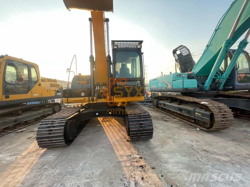 CAT 320 D Pásové rýpadlá