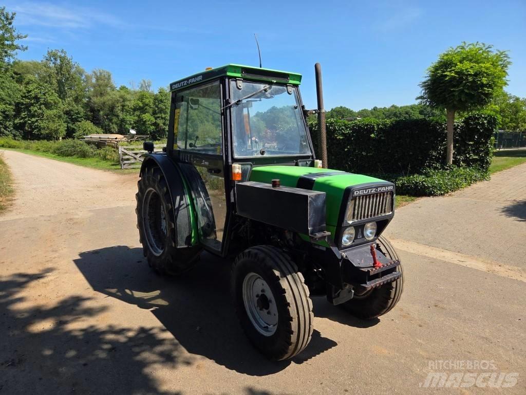 Deutz-Fahr DX 3.50 F Traktory