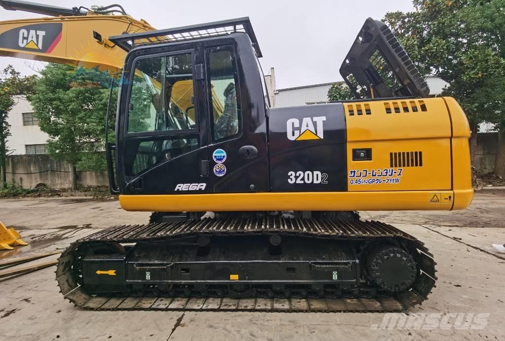 CAT 320d2 Pásové rýpadlá