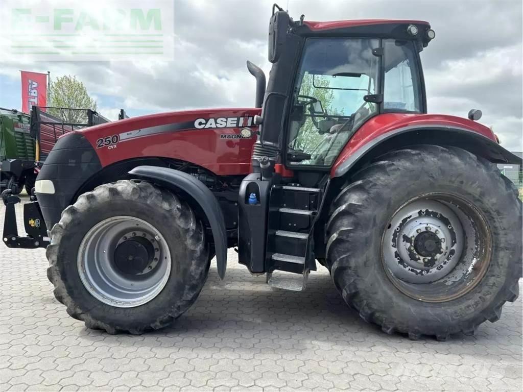 Case IH cvx 310 Traktory