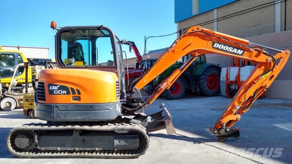 Doosan DX 60 R Mini rýpadlá < 7t