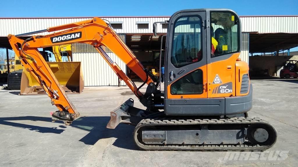 Doosan DX 60 R Mini rýpadlá < 7t
