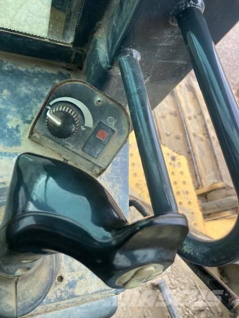 DEERE 850J WT Pásové dozéry