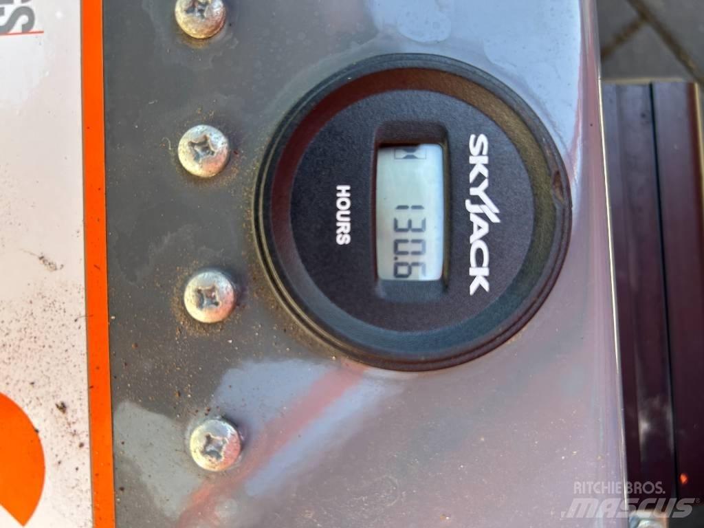 SkyJack SJ III 4632 Nožnicové zdvíhacie plošiny
