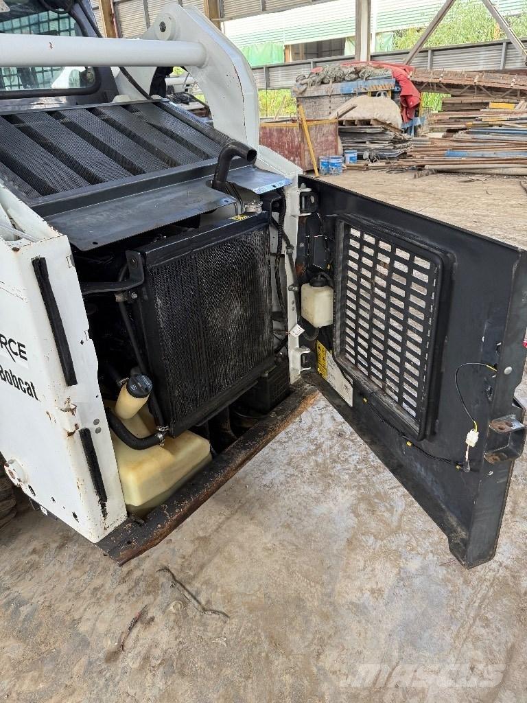 Bobcat S 18 Šmykom riadené nakladače