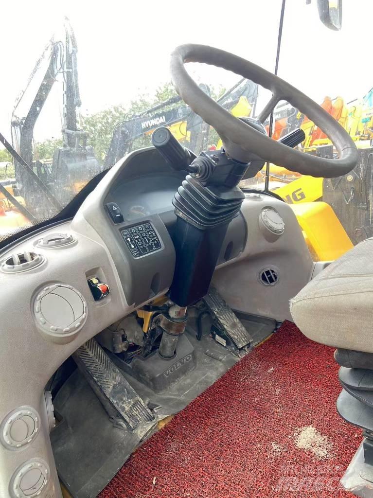 Volvo L 105 Kolesové nakladače