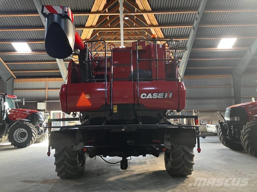 Case IH 7088 Kombinované zberacie stroje