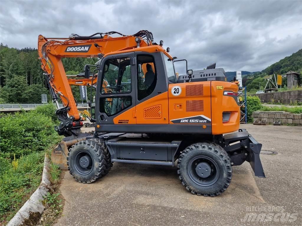 Doosan DX165WR-7 Kolesové rýpadlá