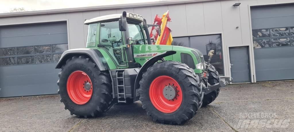 Fendt 920 Vario Traktory