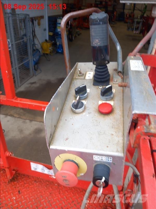 SkyJack SJ 8841 RT Nožnicové zdvíhacie plošiny