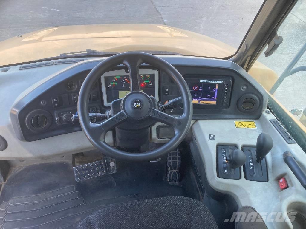 CAT 730 C Kĺbové nákladné autá