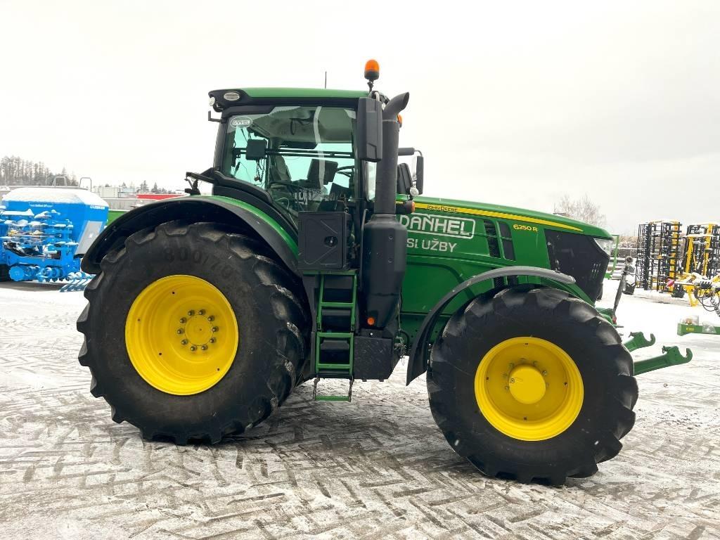 John Deere 6250 R Traktory