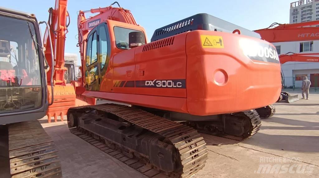 Doosan DX 300 LC Pásové rýpadlá