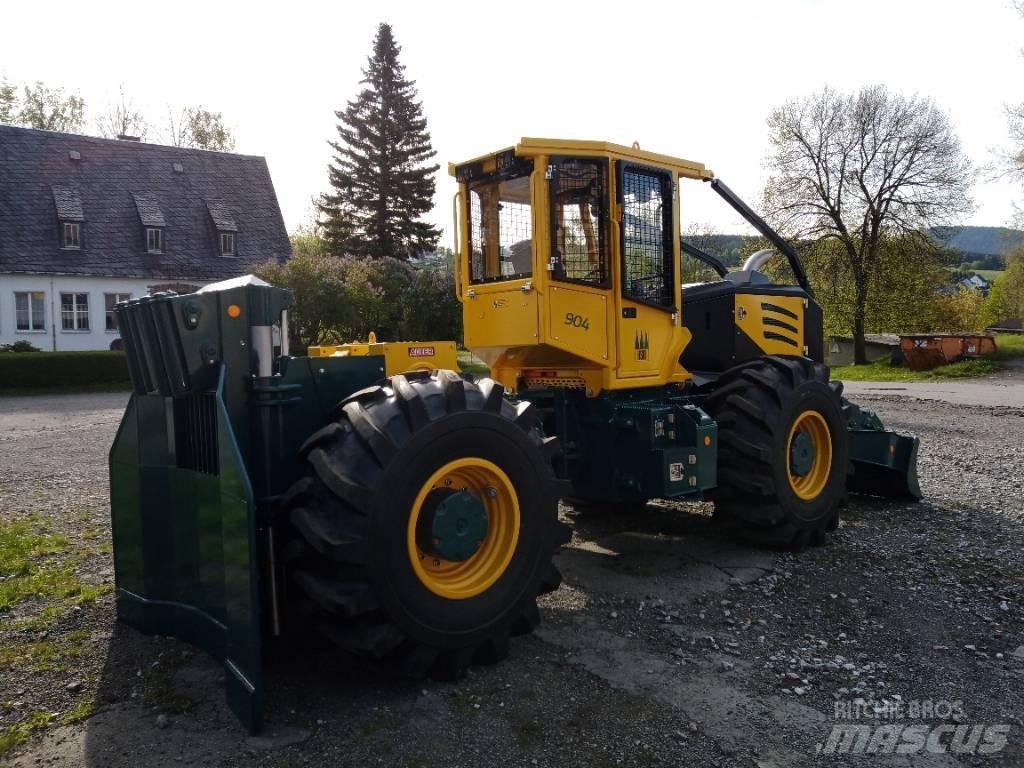 HSM 904S Lesné traktory