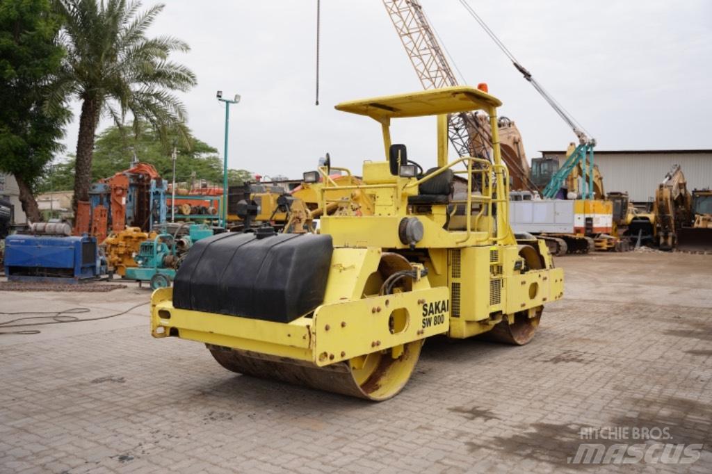 Sakai SW 800 Tandemové valce