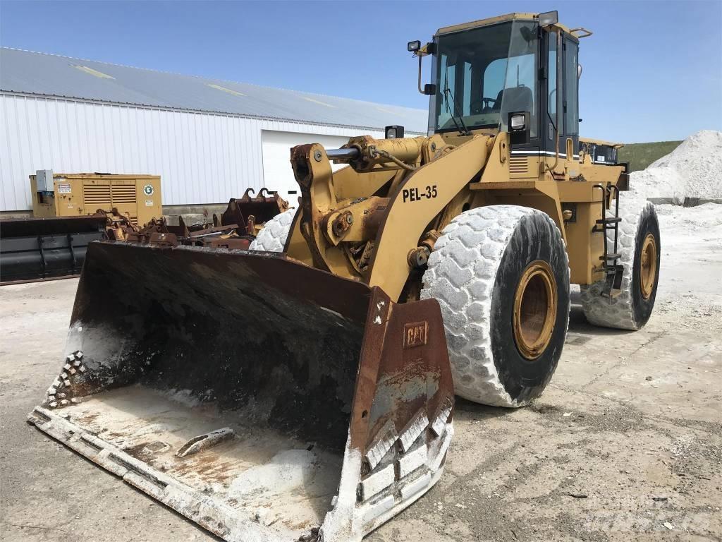 CAT 960 F Kolesové nakladače